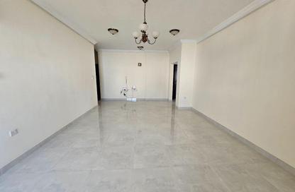 Apartment - 3 Bedrooms - 3 Bathrooms for rent in Fereej Bin Mahmoud North - Fereej Bin Mahmoud - Doha