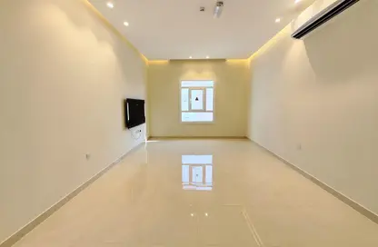 Apartment - 2 Bedrooms - 2 Bathrooms for rent in Old Airport Road - Old Airport Road - Doha Apartment - 2 Bedrooms - 2 Bathrooms for rent in Old Airport Road - Old Airport Road - Doha