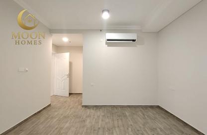 Apartment - 3 Bedrooms - 3 Bathrooms for rent in Musheireb - Musheireb - Doha
