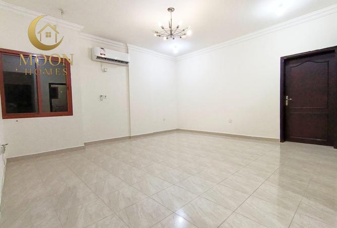 56668189 - Property Main Image