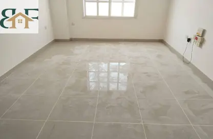 Apartment - 3 Bedrooms - 2 Bathrooms for rent in Muntazah 70 - Al Muntazah - Doha