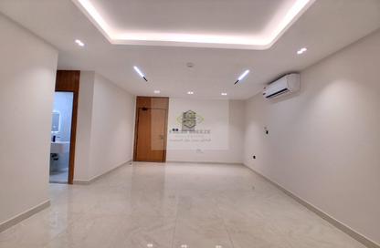 Apartment - 2 Bedrooms - 3 Bathrooms for rent in Al Mansoura - Al Mansoura - Doha