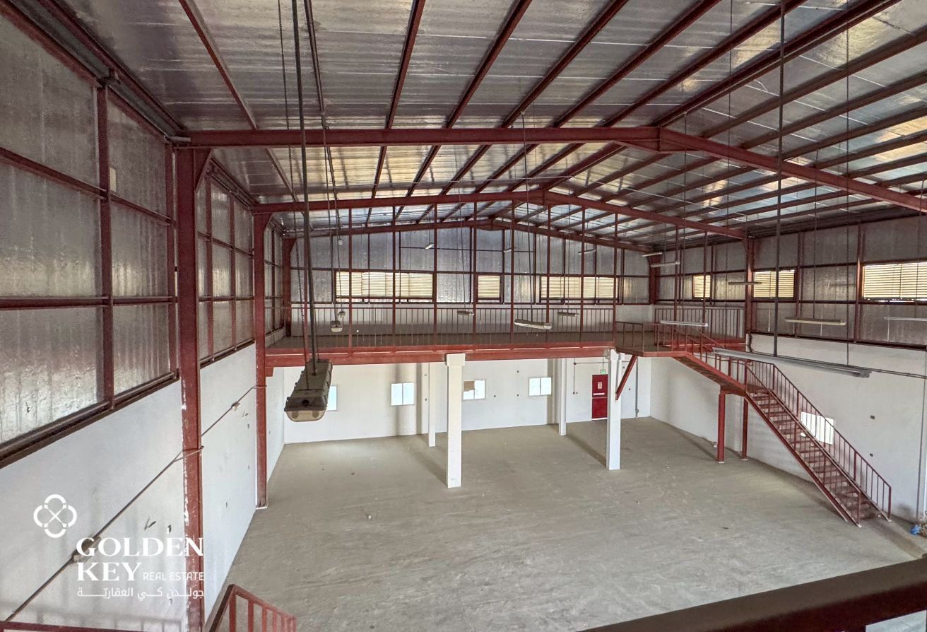 650 sqm | Warehouse with 3 Rooms and Office