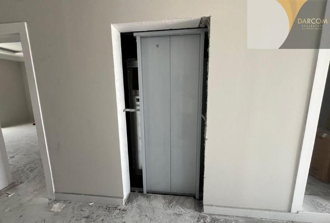 57202067 - Property Image 3