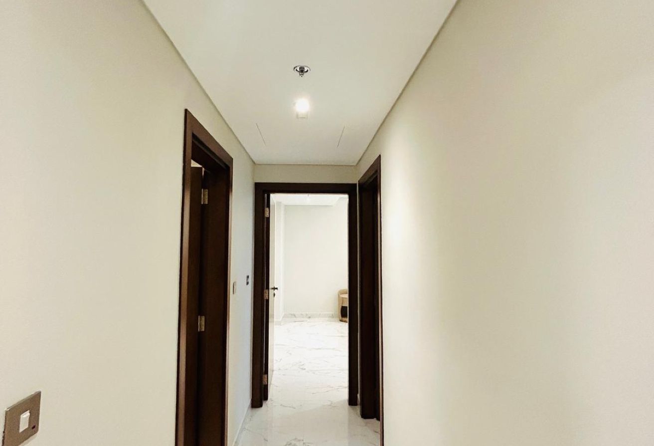 READY TO MOVE IN PAY 999999 GET YOUR APARTMENT NOW thumbnail 3