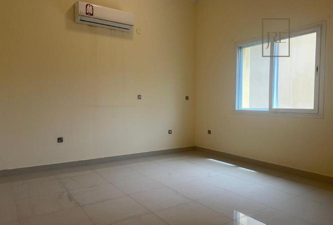 53007553 - Property Image 2