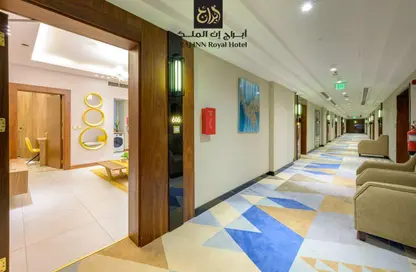 شقة - غرفة نوم - 2 حمامات للايجار في شارع عقبة بن نافع - طريق المطار القديم - الدوحة