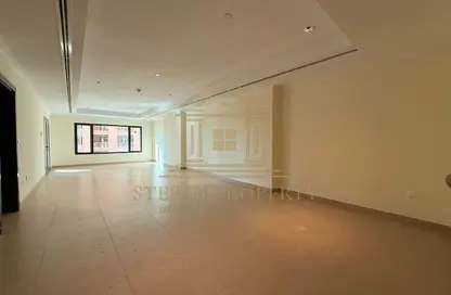 Apartment - 1 Bedroom - 2 Bathrooms for rent in East Porto Drive - Porto Arabia - The Pearl Island - Doha