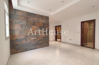 Apartment - 2 Bedrooms - 2 Bathrooms for rent in Doha Al Jadeed - Doha