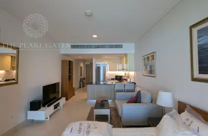 Apartment - Studio - 1 Bathroom for rent in Viva West - Viva Bahriyah - The Pearl Island - Doha