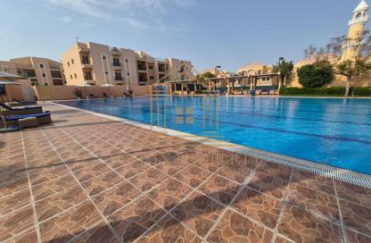 مجمع سكني - 5 غرف نوم - 7 حمامات للايجار في حدائق الفردان - ابو سدرة - الريان - الدوحة