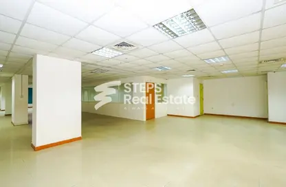 Office Space - Studio - 1 Bathroom for rent in Fereej Abdul Aziz - Fereej Abdul Aziz - Doha
