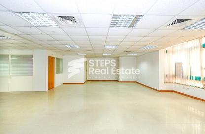 Office Space - Studio - 1 Bathroom for rent in Fereej Abdul Aziz - Fereej Abdul Aziz - Doha