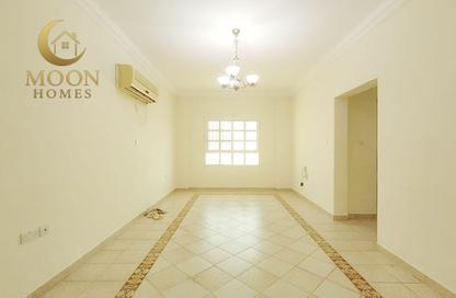 Apartment - 2 Bedrooms - 2 Bathrooms for rent in Salaja Street - Doha Al Jadeed - Doha