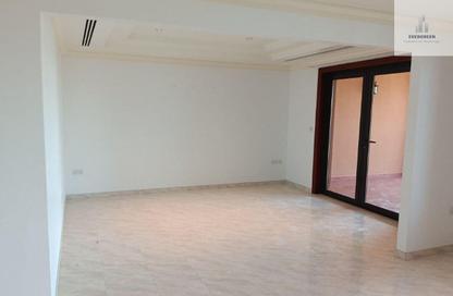 Apartment - 2 Bedrooms - 4 Bathrooms for rent in East Porto Drive - Porto Arabia - The Pearl Island - Doha Apartment - 2 Bedrooms - 4 Bathrooms for rent in East Porto Drive - Porto Arabia - The Pearl Island - Doha