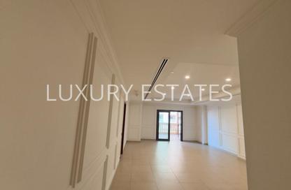 Apartment - 1 Bedroom - 2 Bathrooms for rent in East Porto Drive - Porto Arabia - The Pearl Island - Doha Apartment - 1 Bedroom - 2 Bathrooms for rent in East Porto Drive - Porto Arabia - The Pearl Island - Doha
