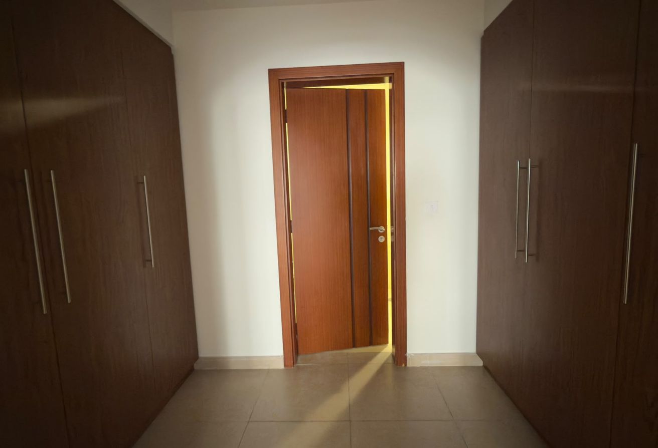 1 BHK with balcony  7 k  excl bils 1 moths free thumbnail 3