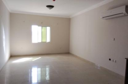 Apartment - 1 Bedroom - 1 Bathroom for rent in Umm Ghuwailina 4 - Umm Ghuwailina - Doha Apartment - 1 Bedroom - 1 Bathroom for rent in Umm Ghuwailina 4 - Umm Ghuwailina - Doha