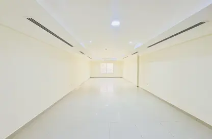 Apartment - 5 Bedrooms - 6 Bathrooms for rent in Old Airport Road - Old Airport Road - Doha