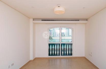 Townhouse - 1 - 2 for sale in Viva East - Viva Bahriyah - The Pearl Island - Doha