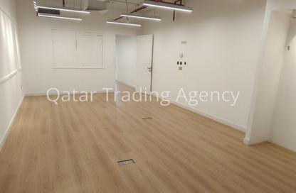 Office Space - 7 Bedrooms - 2 Bathrooms for rent in Marina District - Lusail