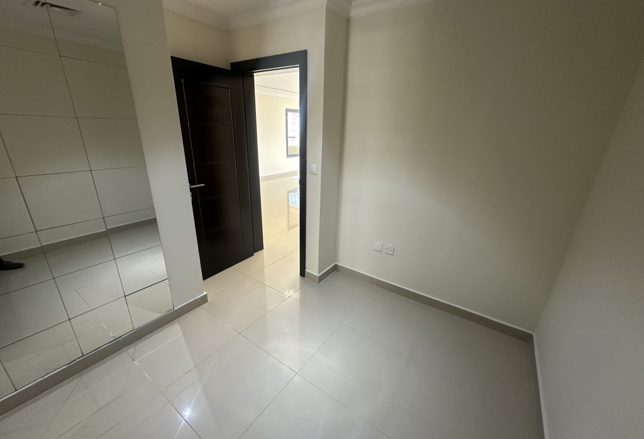 1+OFFICE Semi Furnished Side City View thumbnail 5