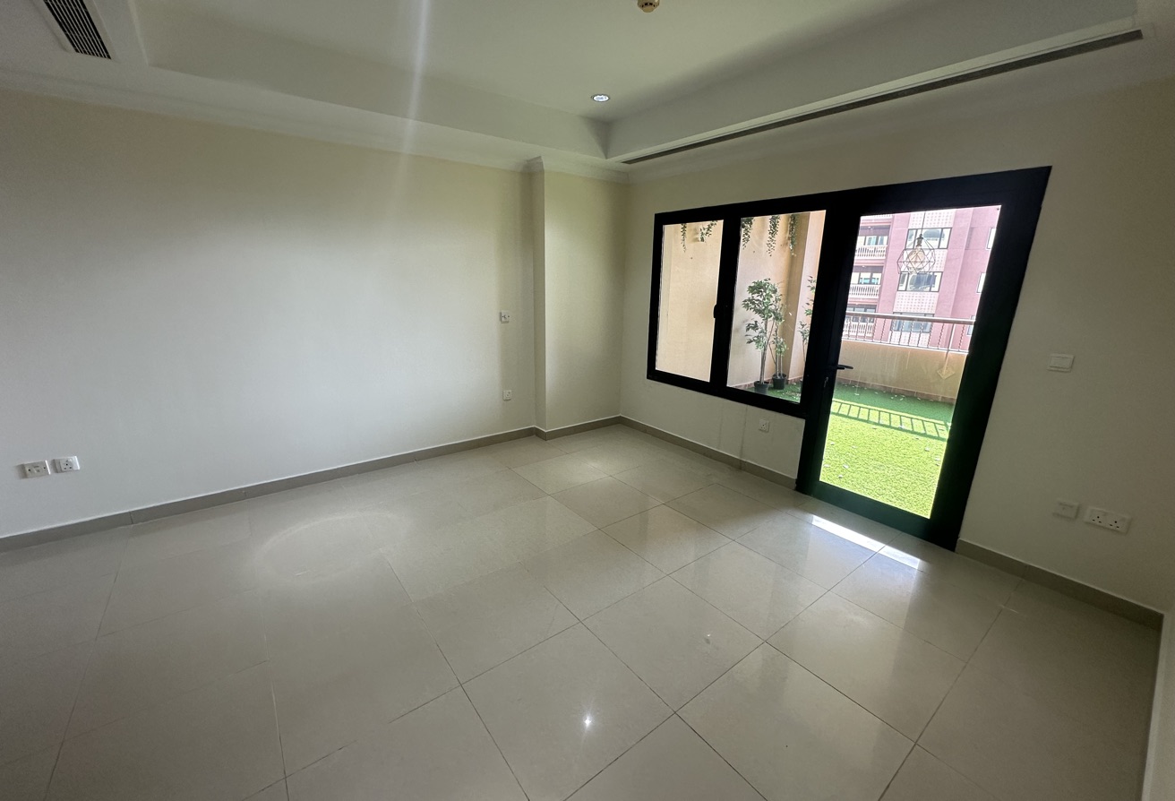 1+OFFICE Semi Furnished Side City View thumbnail 3