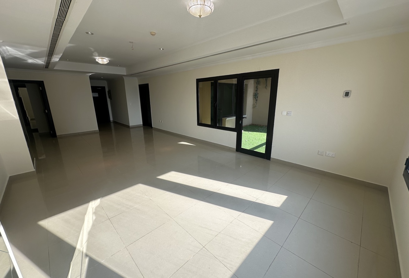 1+OFFICE Semi Furnished Side City View thumbnail 4