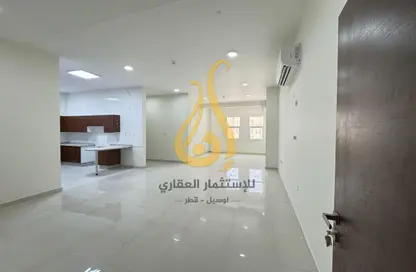 شقة - 3 غرف نوم - 3 حمامات للايجار في شارع الوعب - الوعب - الدوحة