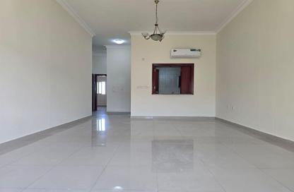 Apartment - 2 Bedrooms - 2 Bathrooms for rent in Al Muntazah - Doha