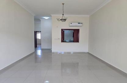 Apartment - 2 Bedrooms - 2 Bathrooms for rent in Al Muntazah - Doha