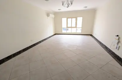 شقة - 3 غرف نوم - 3 حمامات للايجار في المنصورة - المنصورة - الدوحة