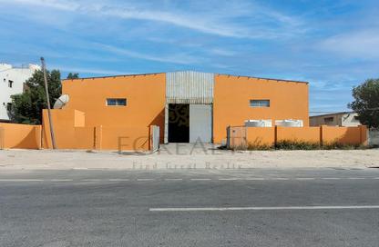 Warehouse - Studio - 3 Bathrooms for rent in Industrial Area 5 - Industrial Area - Industrial Area - Doha