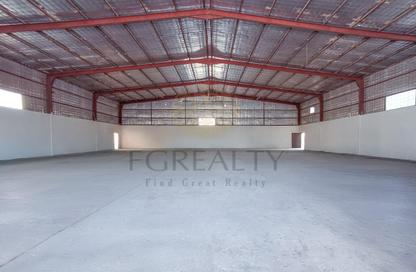 Warehouse - Studio - 3 Bathrooms for rent in Industrial Area 5 - Industrial Area - Industrial Area - Doha