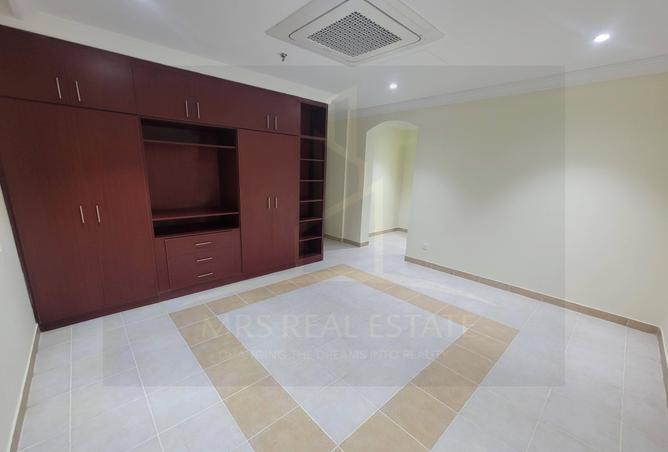 56071247 - Property Image 2
