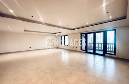 Apartment - 2 Bedrooms - 3 Bathrooms for rent in Tower 31 - Porto Arabia - The Pearl Island - Doha