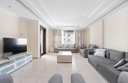 Apartment - 1 Bedroom - 2 Bathrooms for rent in East Porto Drive - Porto Arabia - The Pearl Island - Doha