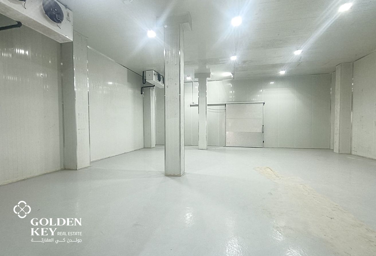 Food Store with Cooling for Sale | Industrial Area