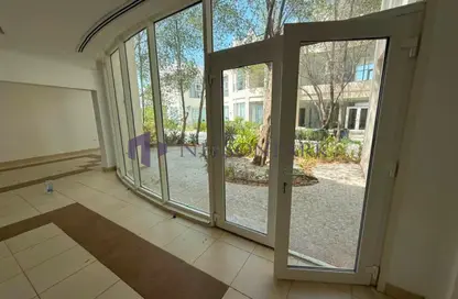مجمع سكني - 4 غرف نوم - 5 حمامات للايجار في فلل واست باي لاغون - وست باي لاجون - بحيرة وست لاجون - الدوحة