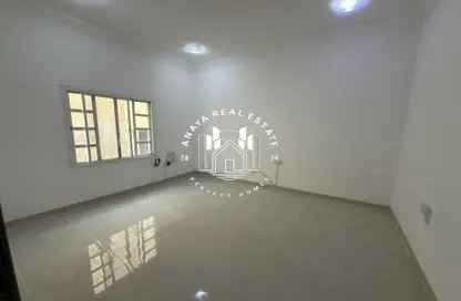 Villa - 1 Bedroom - 1 Bathroom for rent in Wholesale Market Street - Abu Hamour - Doha