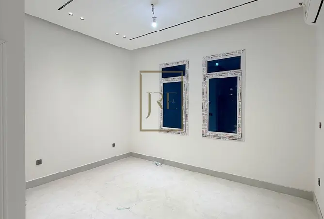 64090150 - Property Image 2
