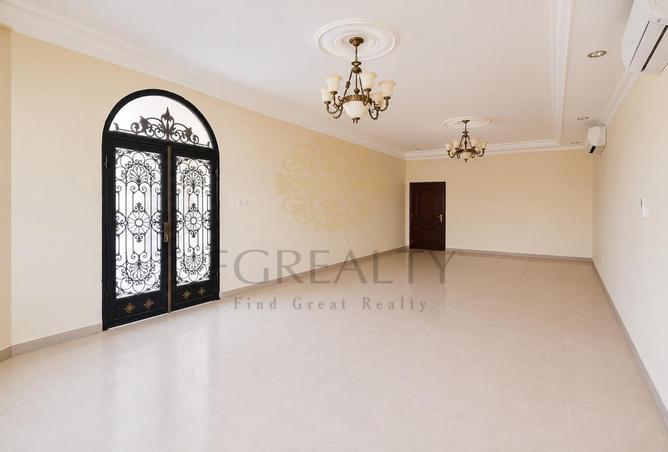 58414824 - Property Image 2