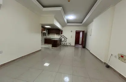 Apartment - 1 Bedroom - 1 Bathroom for rent in Ibn Asakir Street - Najma - Doha