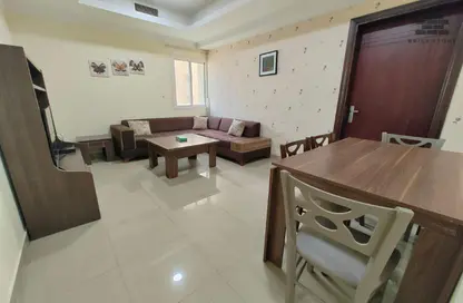 Apartment - 1 Bedroom - 2 Bathrooms for rent in Salaja Street - Doha Al Jadeed - Doha