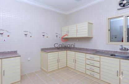 Apartment - 2 Bedrooms - 2 Bathrooms for rent in Al Mansoura - Al Mansoura - Doha