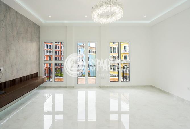 53619703 - Property Image 2