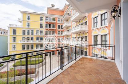 Apartment - 1 Bedroom - 2 Bathrooms for rent in Carnaval - Qanat Quartier - The Pearl Island - Doha