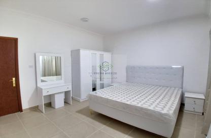 Apartment - 2 Bedrooms - 2 Bathrooms for rent in Najma 28 - Ibn Dirhem Street - Najma - Doha