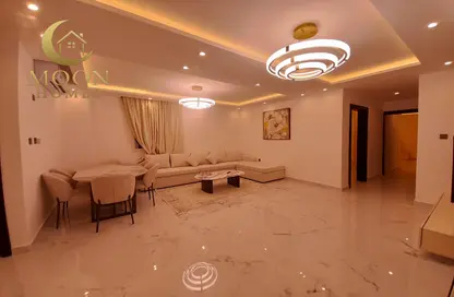 Apartment - 2 Bedrooms - 2 Bathrooms for rent in Umm Ghuwalina - Umm Ghuwailina - Doha