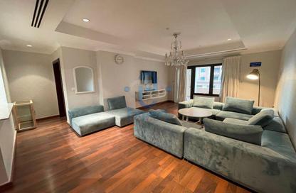 Apartment - 1 Bedroom - 2 Bathrooms for rent in East Porto Drive - Porto Arabia - The Pearl Island - Doha